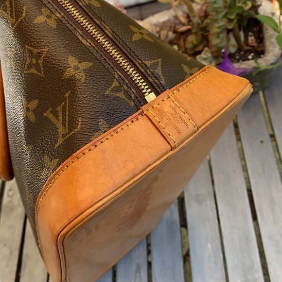 💗SOLD💗Louis Vuitton Alma in monogram canvas - Picture 4 of 16